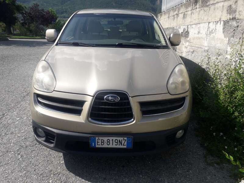 Usata Subaru Tribeca 245 CV (180 kW) 2007 Grigio SUV
