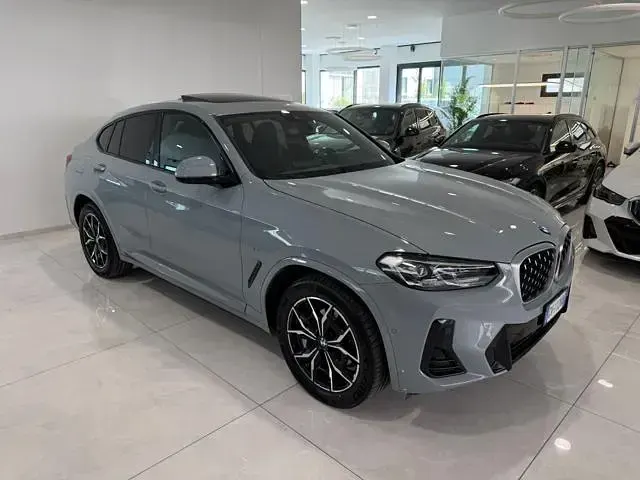 Usata BMW X4 M Sport 183 CV (134 kW) 2024 Grigio SUV