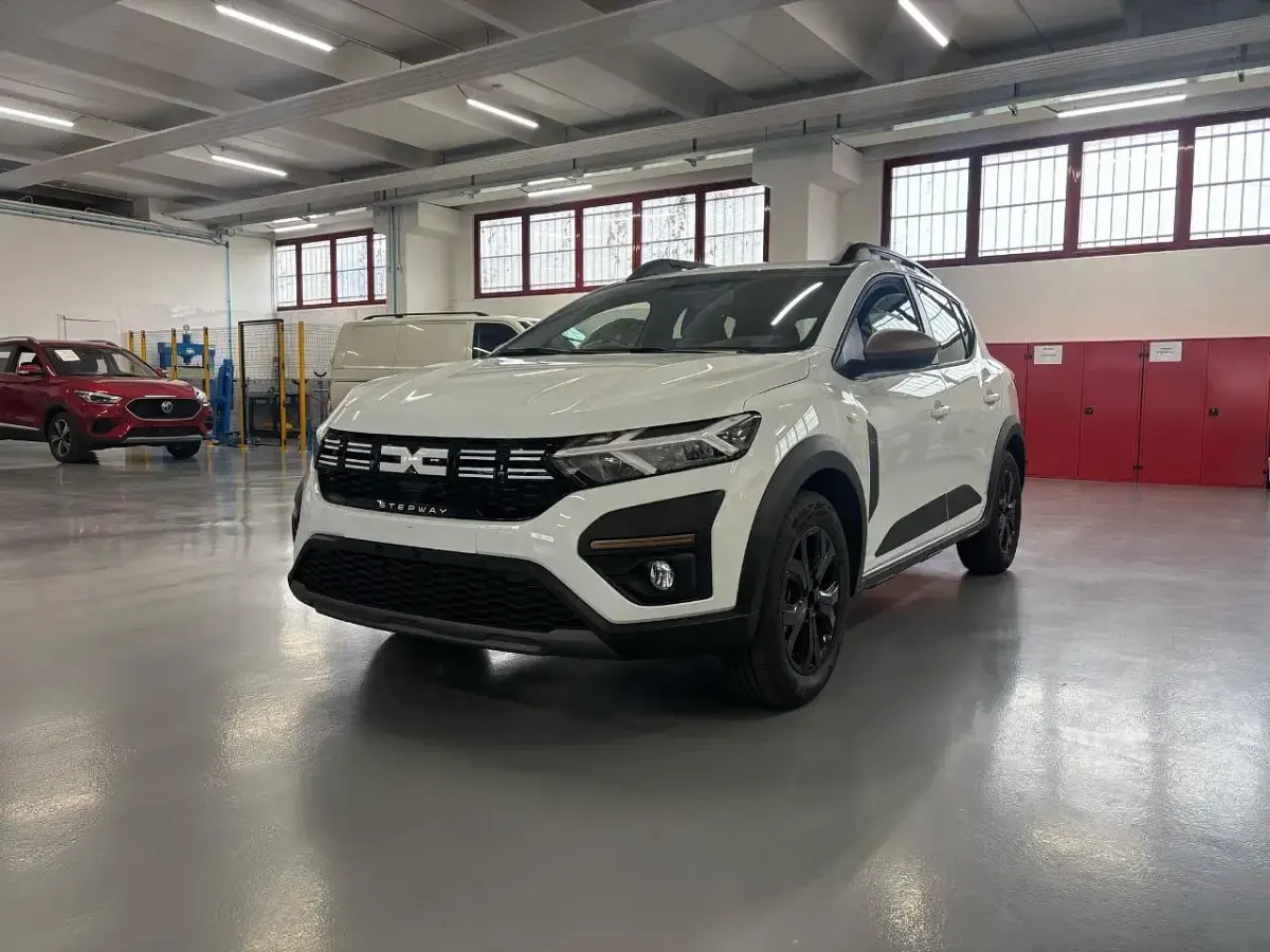 Usata Dacia Sandero Extreme 99 CV (72 kW) 2026 Utilitaria