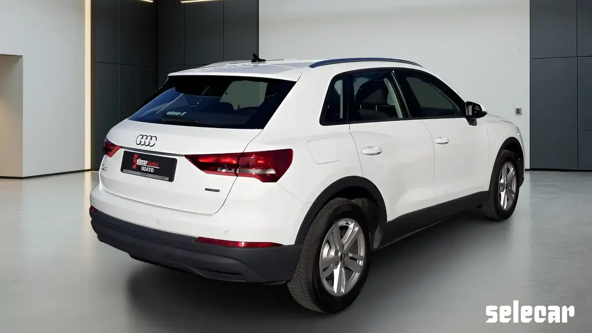 Usata Audi Q3 Advanced 150 CV (110 kW) 2021 B4 bianco SUV