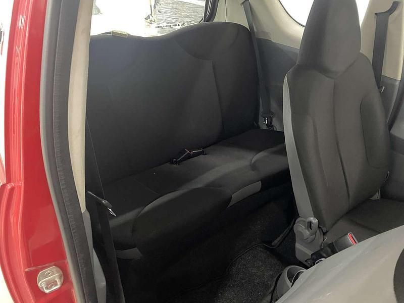 Usata Toyota Aygo Connect Style 68 CV (50 kW) 2011 Other Utilitaria