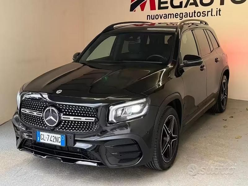 Usata Mercedes GLB200 Premium 150 CV (110 kW) 2023 Nero SUV