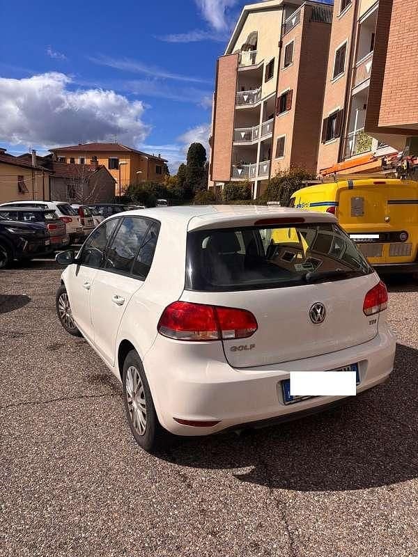 Usata VW Golf VII United 105 CV (77 kW) 2012 Bianco Berlina