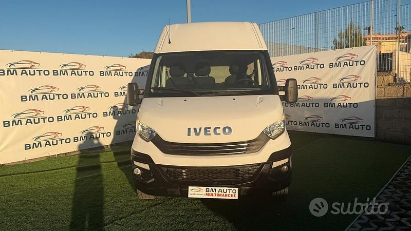 Bianco Usata 2018 Iveco Daily Tre volumi | 13.749 € (Ottimo prezzo) - Immagine 1/4