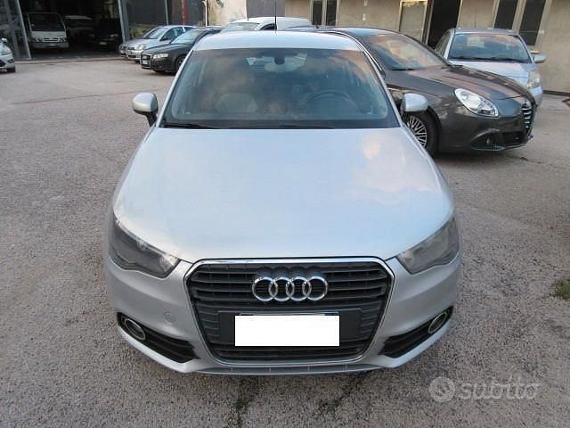 Usata Audi A1 105 CV (77 kW) 2010 Grigio Utilitaria