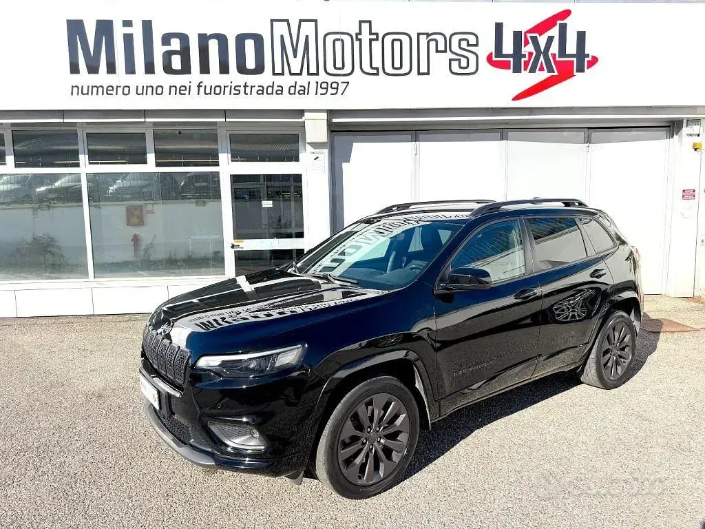 Używany Jeep Cherokee 194 KM (142 kW) 2020 Czarny SUV