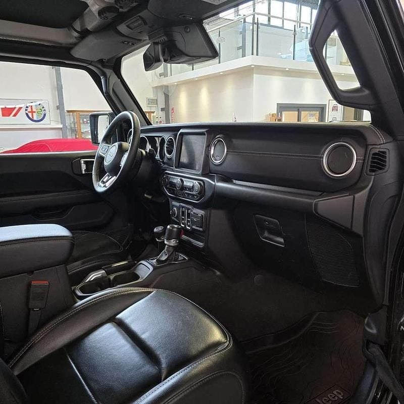 Usata Jeep Wrangler Overland 200 CV (147 kW) 2020 Nero SUV