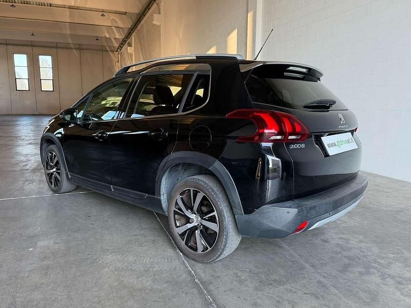Usata Peugeot 2008 Allure 110 CV (80 kW) 2019 Nero metallizzato SUV