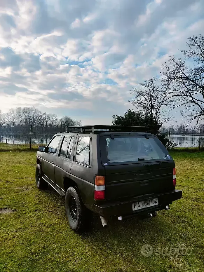 Usata Nissan Terrano 148 CV (108 kW) 1991 Nero SUV
