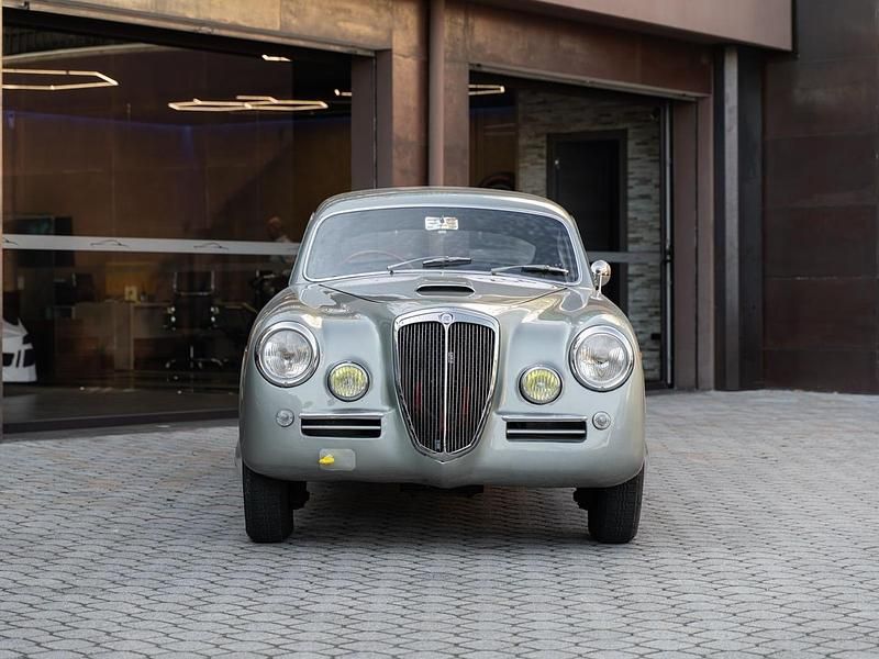 Usata Lancia Aurelia 74 CV (54 kW) 1953 Argento Coupé