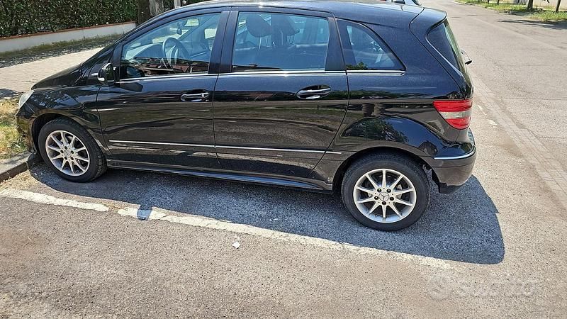 Usata Mercedes B170 2009 Nero Monovolume
