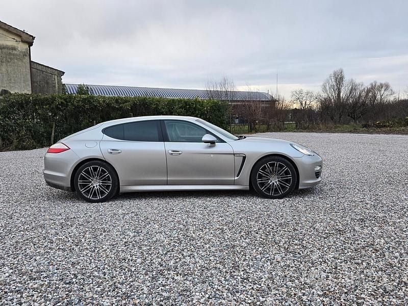 Usata Porsche Panamera Platinum Edition 2012 Grigio Berlina