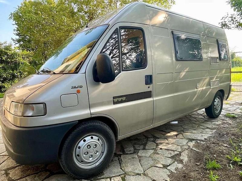 Usata Fiat Ducato 128 CV (94 kW) 2002 Argento Furgone