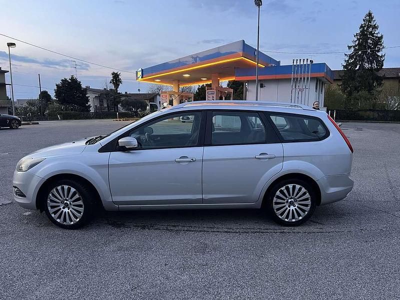 Usata Ford Focus Style 90 CV (66 kW) 2008 Station wagon