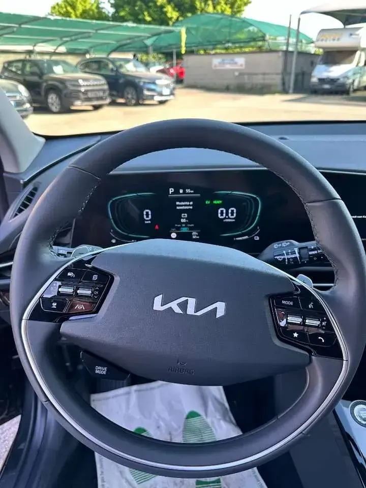 Nuova Kia Niro Style 92 CV (67 kW) 2026 Grigio scuro SUV