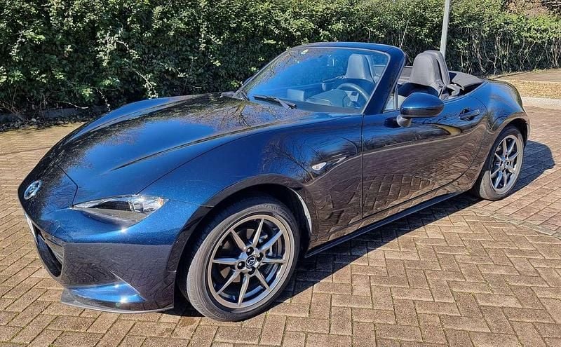Usata Mazda MX5 Exclusive-Line 132 CV (97 kW) 2023 Blu/azzurro Cabrio