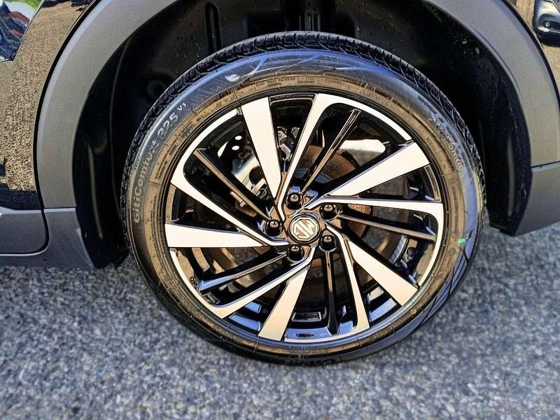 Nuova MG ZS Luxury 102 CV (75 kW) 2026 Nero SUV