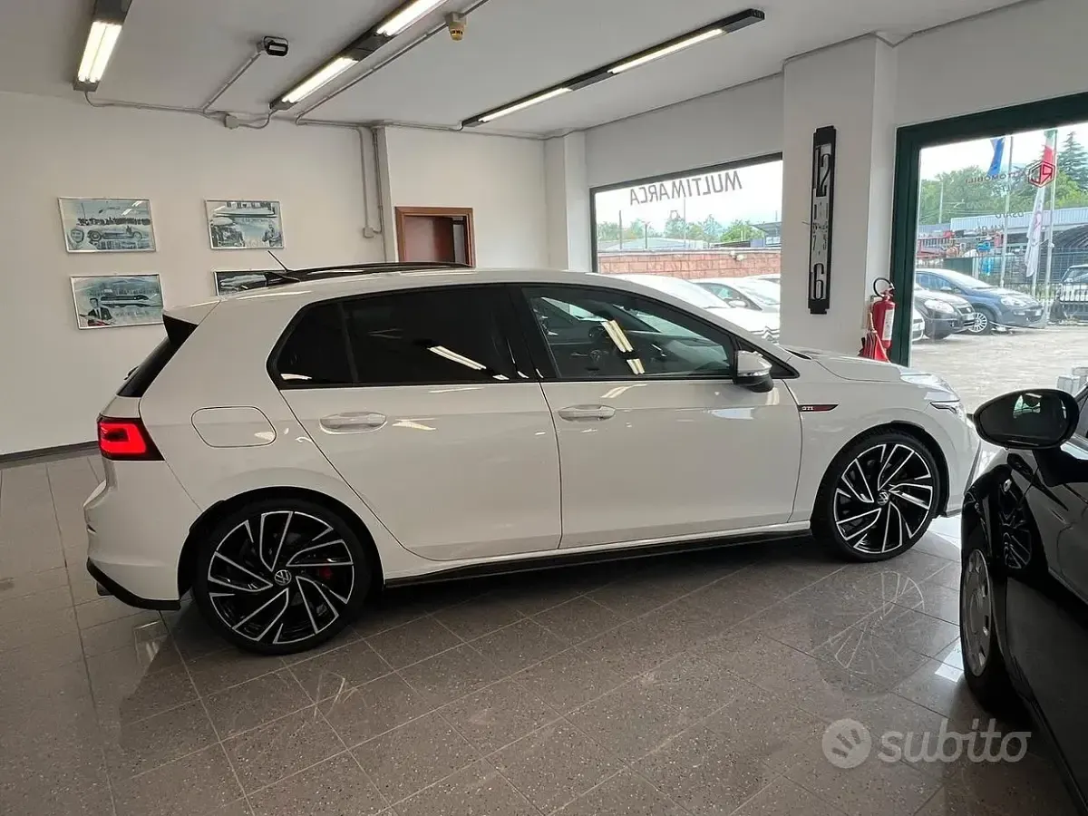Usata VW Golf VIII GTI 245 CV (180 kW) 2020 Bianco Berlina