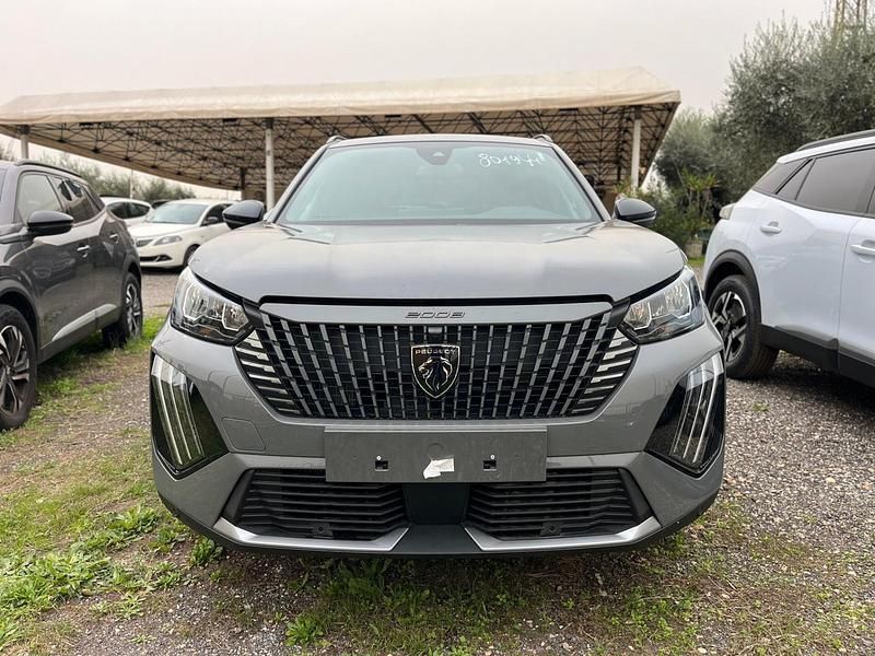 Usata Peugeot 2008 Allure 130 CV (95 kW) 2024 Grigio SUV
