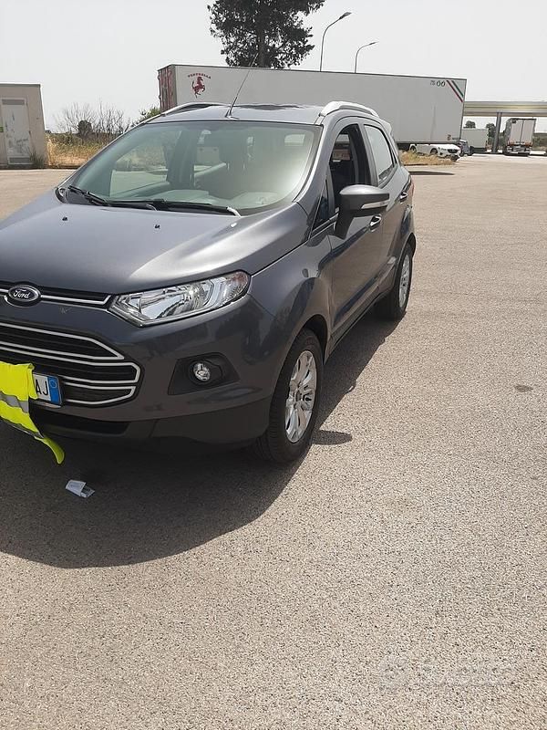Usata Ford Ecosport Sport 95 CV (69 kW) 2017 Grigio SUV
