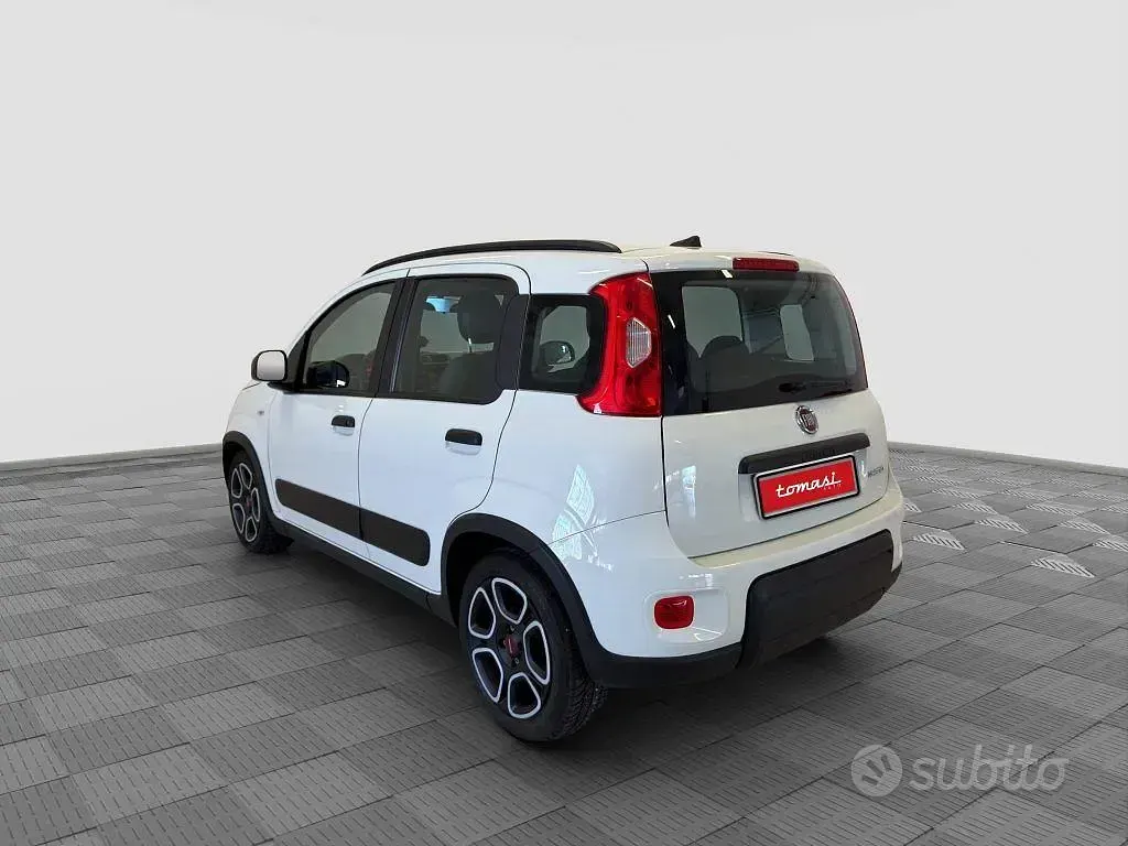 Usata Fiat Panda City Life 69 CV (50 kW) 2021 Bianco gelato Utilitaria