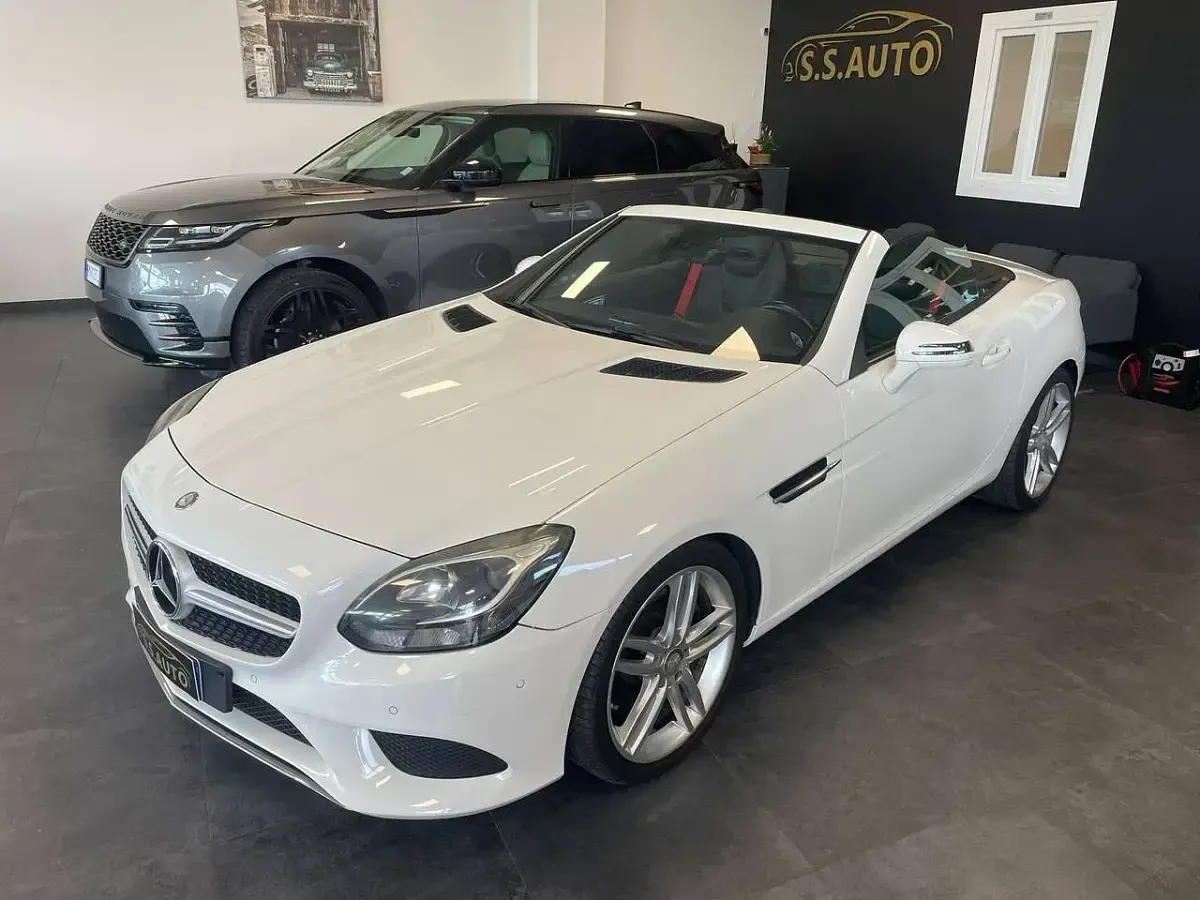 Usata Mercedes SLC250 AMG line 204 CV (150 kW) 2017 Bianco Cabrio