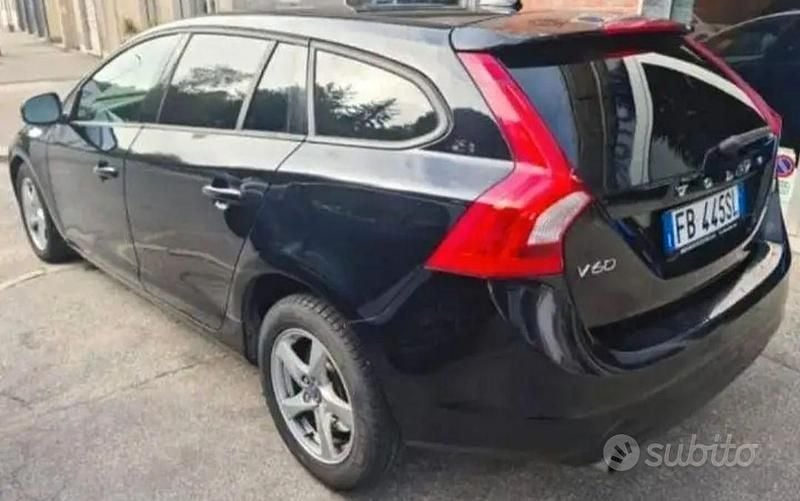 Usata Volvo V60 2015 Nero Station wagon