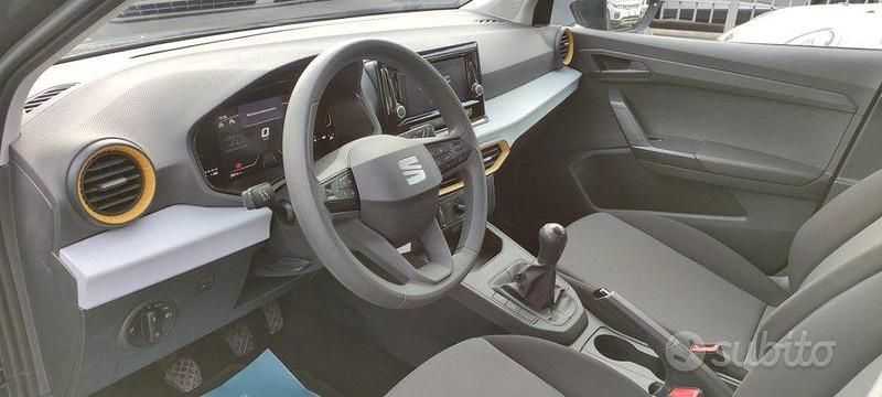 Usata Seat Arona Reference 95 CV (69 kW) 2024 Antracite metallizzato SUV