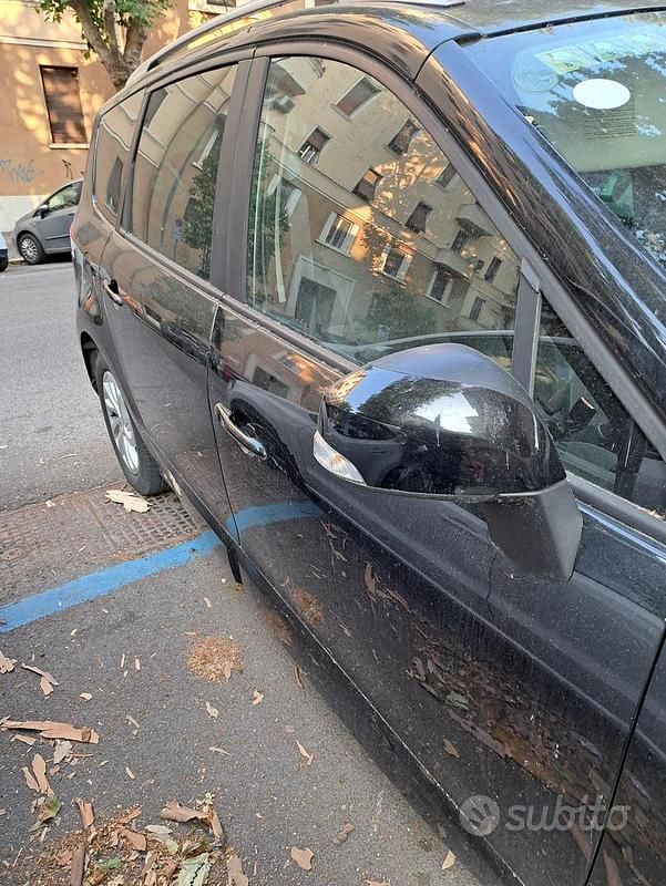 Usata Renault Scénic III 110 CV (80 kW) 2014 Nero Monovolume