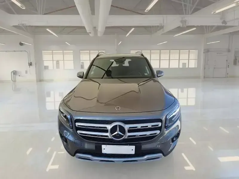 Usata Mercedes GLB200 Business 149 CV (109 kW) 2021 SUV