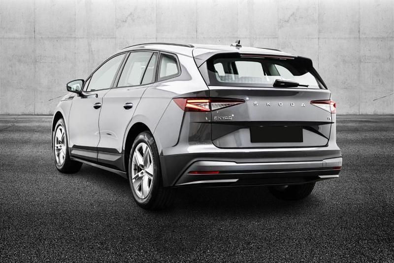 Usata Skoda Enyaq iV 69 kW (95 CV) 2023 Grigio metallizzato SUV