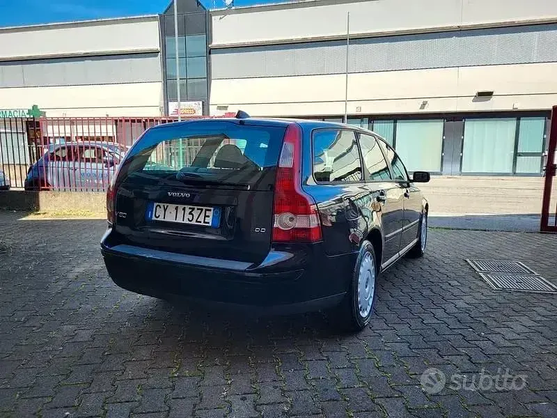 Usata Volvo V50 136 CV (100 kW) 2006 Nero Station wagon