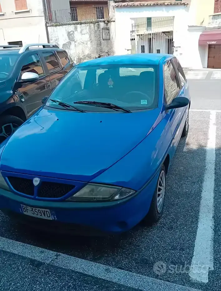 Usata Lancia Ypsilon 54 CV (39 kW) 1999 Utilitaria