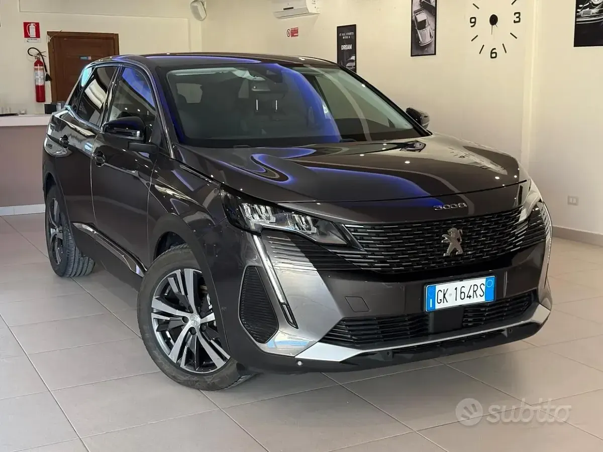 Usata Peugeot 3008 Allure 131 CV (96 kW) 2022 Grigio SUV
