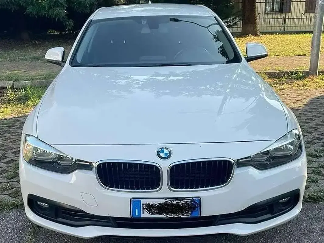 Usata BMW 318 Advantage 150 CV (110 kW) 2017 Bianco Station wagon