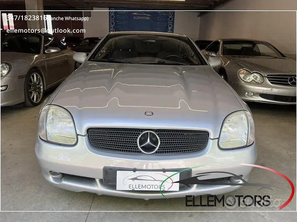 Usata Mercedes SLK230 AMG 230 CV (169 kW) 1998 Argento Cabrio