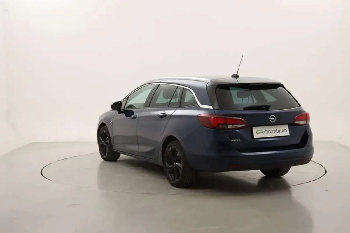 Usata Opel Astra Business Elegance 122 CV (89 kW) 2021 Blu Station wagon