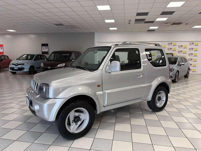 Usata Suzuki Jimny 82 CV (60 kW) 2003 Argento SUV