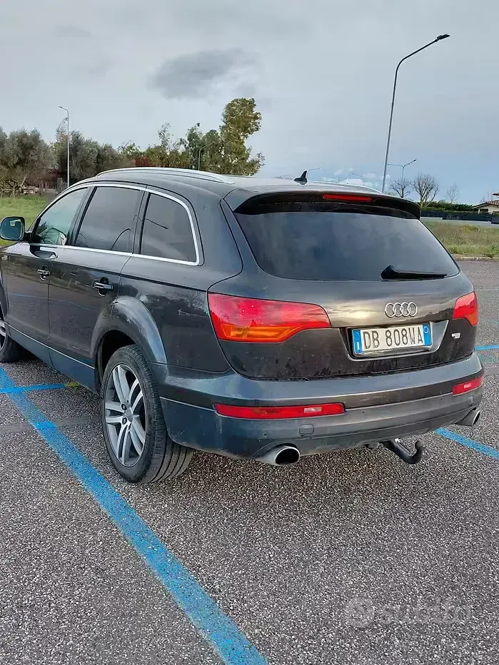 Usata Audi Q7 240 CV (176 kW) 2006 Grigio SUV