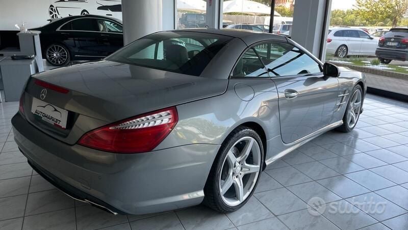 Usata Mercedes SL350 AMG 306 CV (225 kW) 2014 Blu/azzurro Cabrio