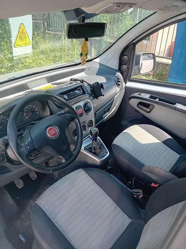Usata Fiat Qubo Trekking 75 CV (55 kW) 2009 Argento Monovolume