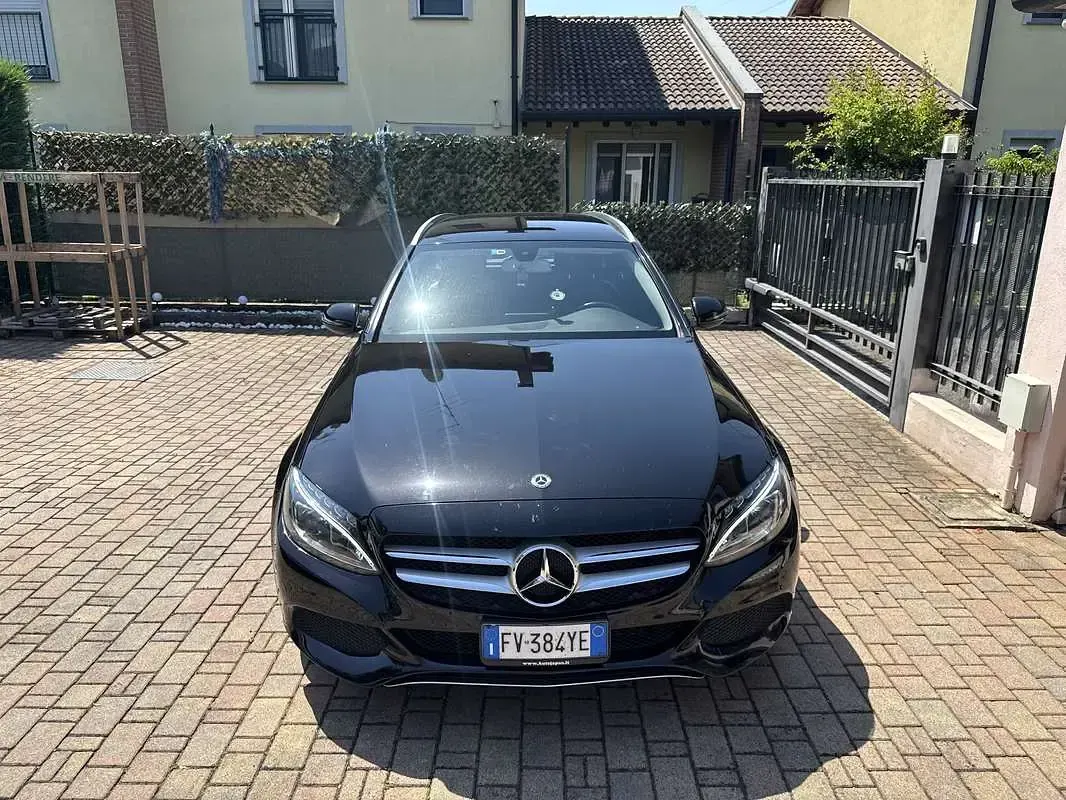 Usata Mercedes C200 Premium 160 CV (117 kW) 2019 Nero Station wagon