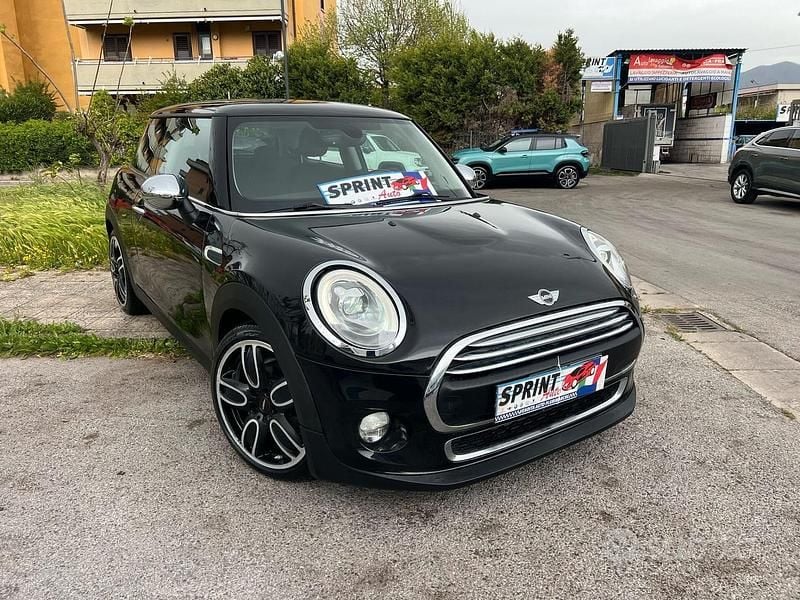Usata Mini Cooper D 115 CV (84 kW) 2015 Nero Utilitaria