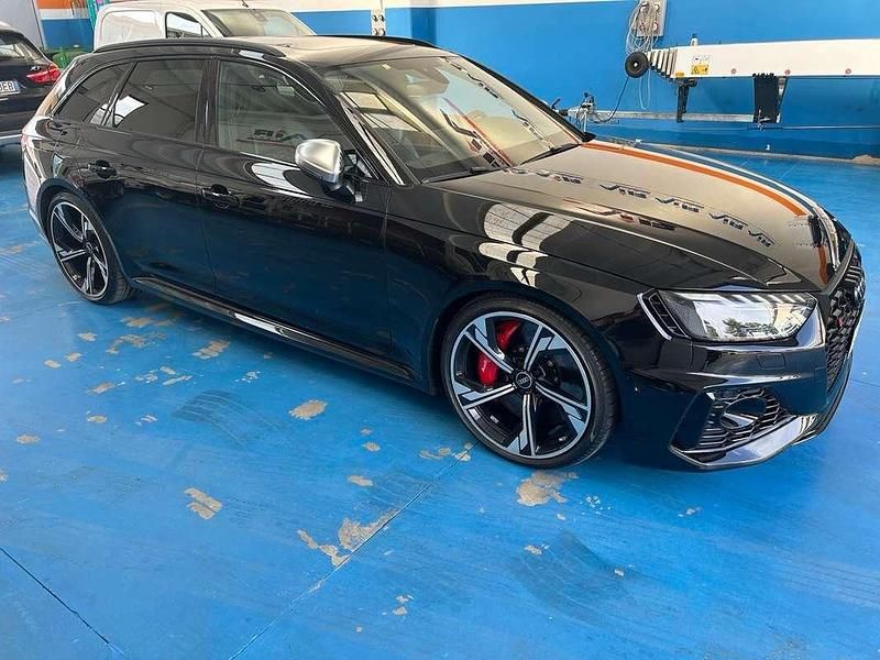 Nero Usata 2021 Audi RS4 Comfort Station wagon | 59.000 € (Cara) - Immagine 1/4