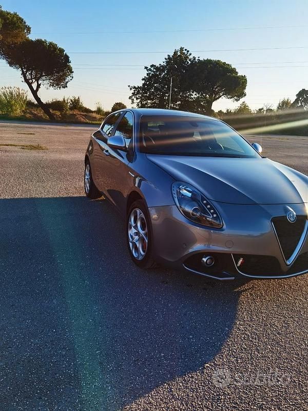 Usata Alfa Romeo Giulietta 120 CV (88 kW) 2020 Grigio Utilitaria