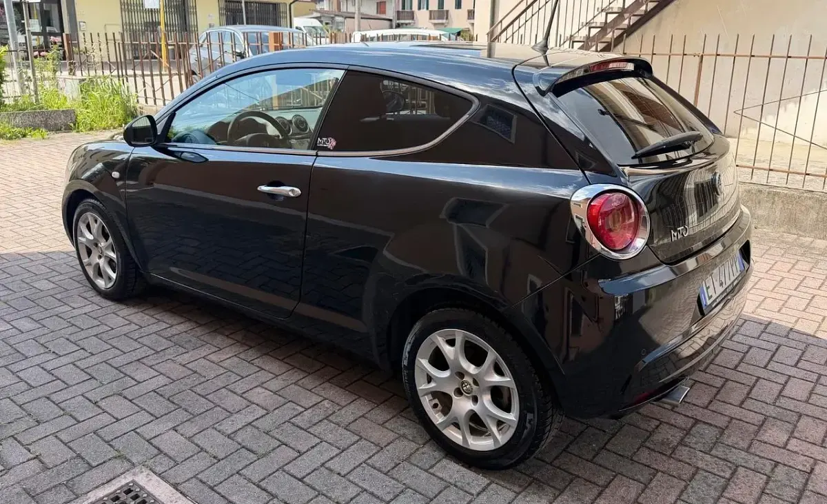 Usata Alfa Romeo MiTo 85 CV (62 kW) 2014 Nero Utilitaria
