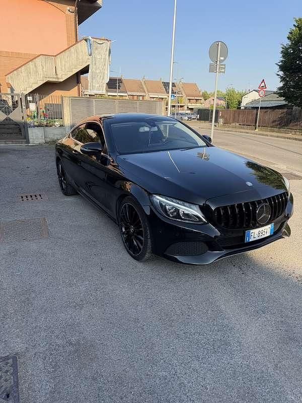 Usata Mercedes C220 Premium Plus 170 CV (125 kW) 2017 Nero Coupé