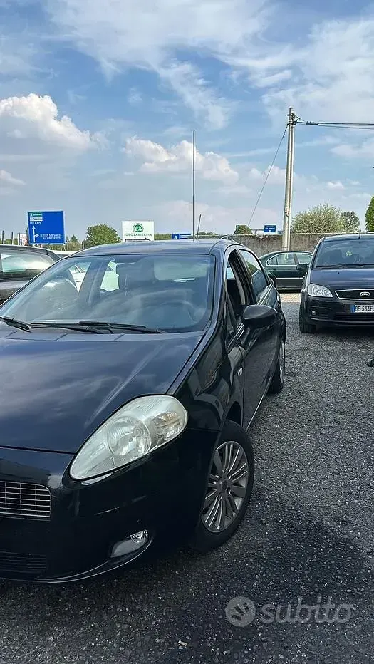 Usata Fiat Grande Punto 65 CV (47 kW) 2008 Nero Utilitaria