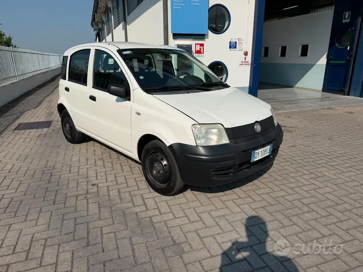 Usata Fiat Panda Active 75 CV (55 kW) 2009 Bianco Utilitaria