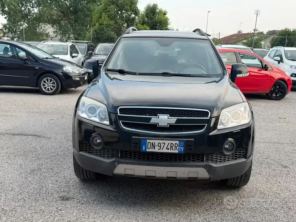 Usata Chevrolet Captiva Sport 150 CV (110 kW) 2008 Nero SUV